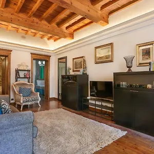 Pontevecchio Stylish In Apartment