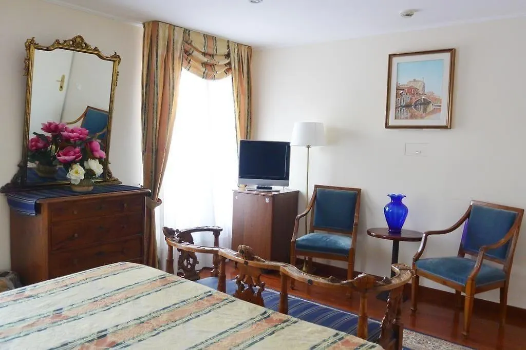Hotel San Zulian Venedik