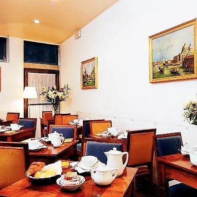 Hotel San Zulian Venedik