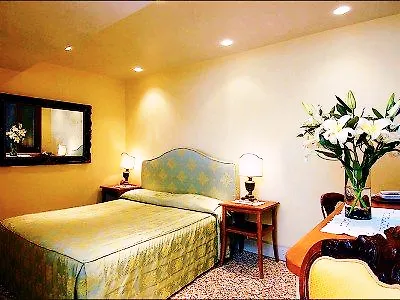 Hotel San Zulian Venedik