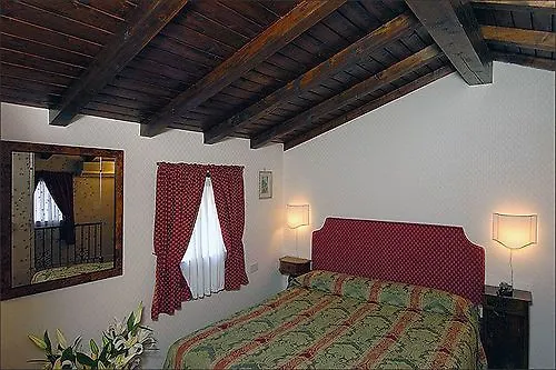 Hotel San Zulian Venedik 3*,