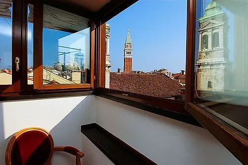 Hotel San Zulian Venedik