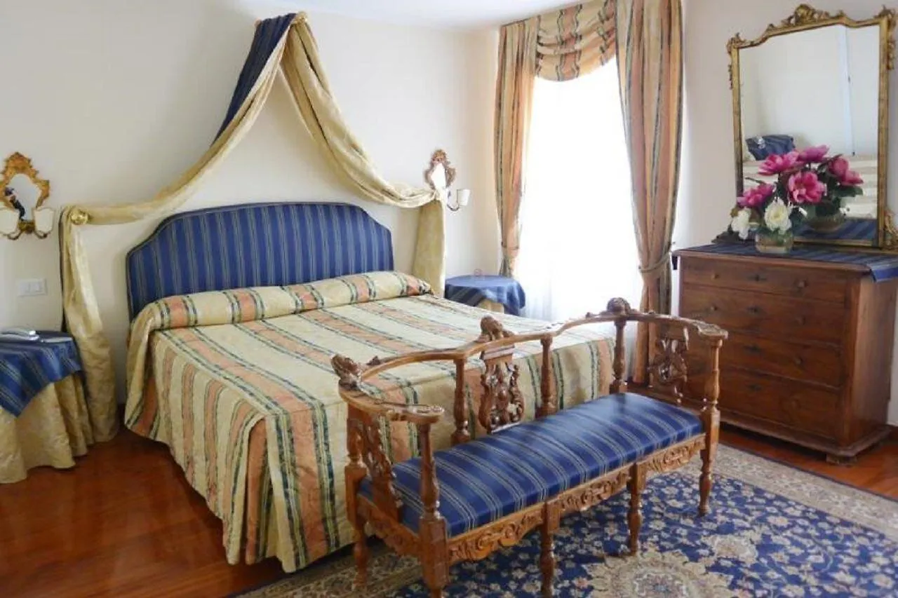 Hotel San Zulian Venedik